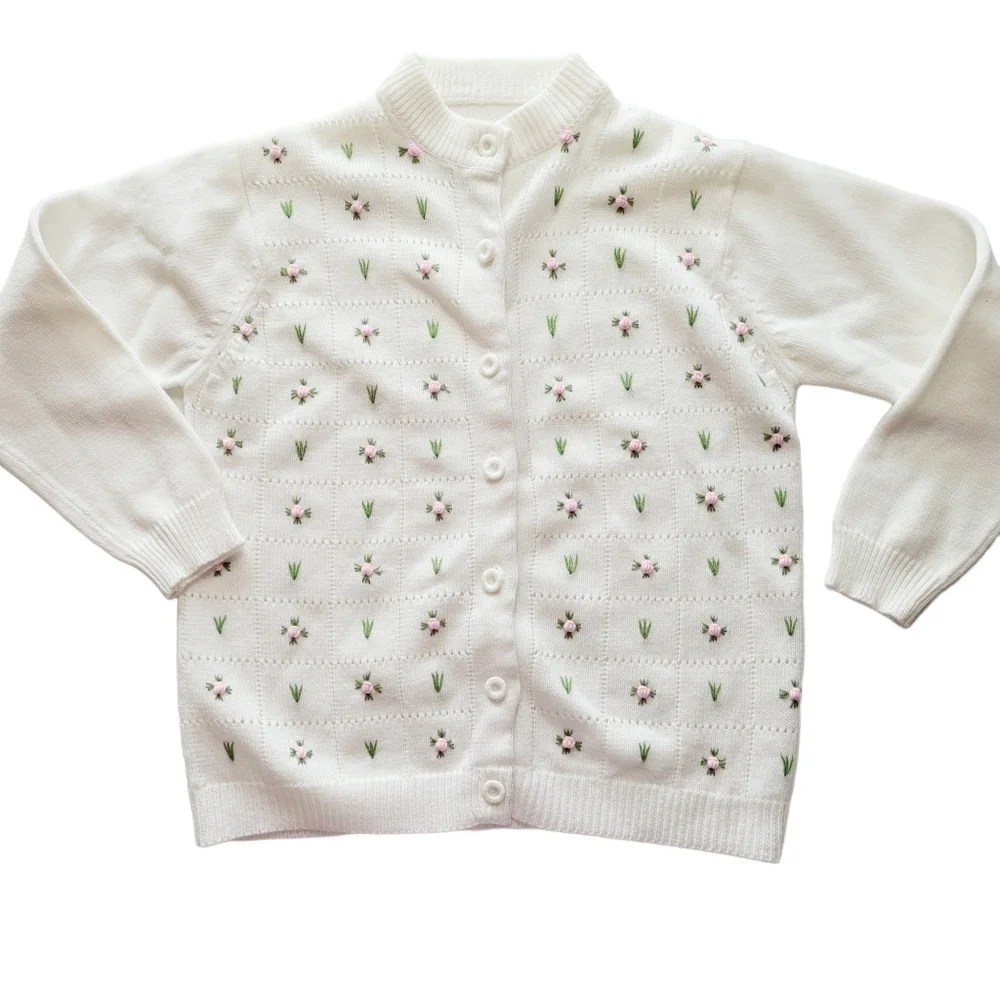 Vintage White Cardigan  Small Grandmacore - Picture 2 of 4